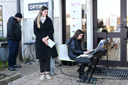 2025-11-14_Metika Prizig svec za zrtve prometnih nesrec_016